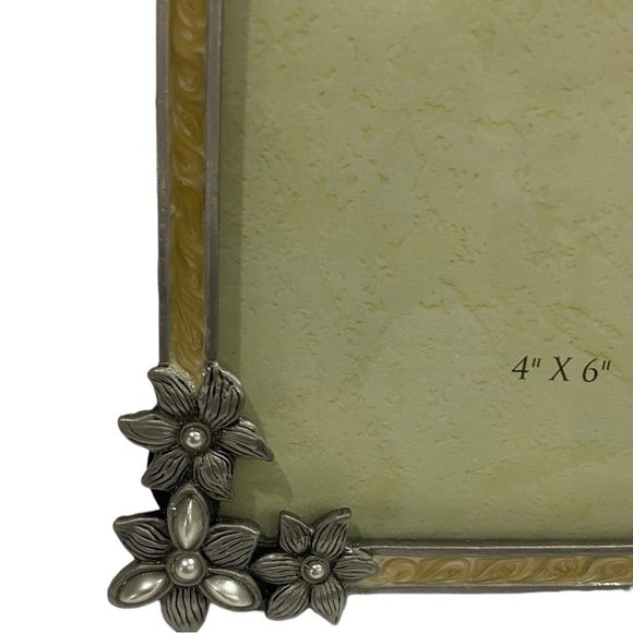 Belle Maison Art Nouveau Enamel Frame w/ Flowers & Pearl Inlays 4x6” Beautiful! - Picture 10 of 15